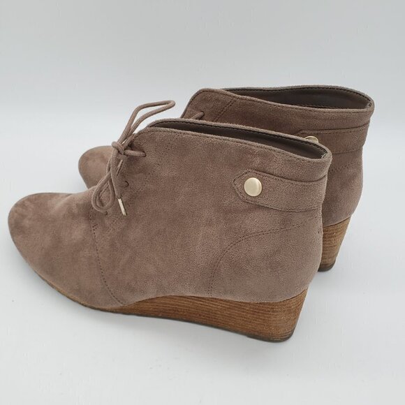 Dr. Scholl's Conquer Lace Up Wedge Bootie Taupe 9.5 M - Picture 4 of 11